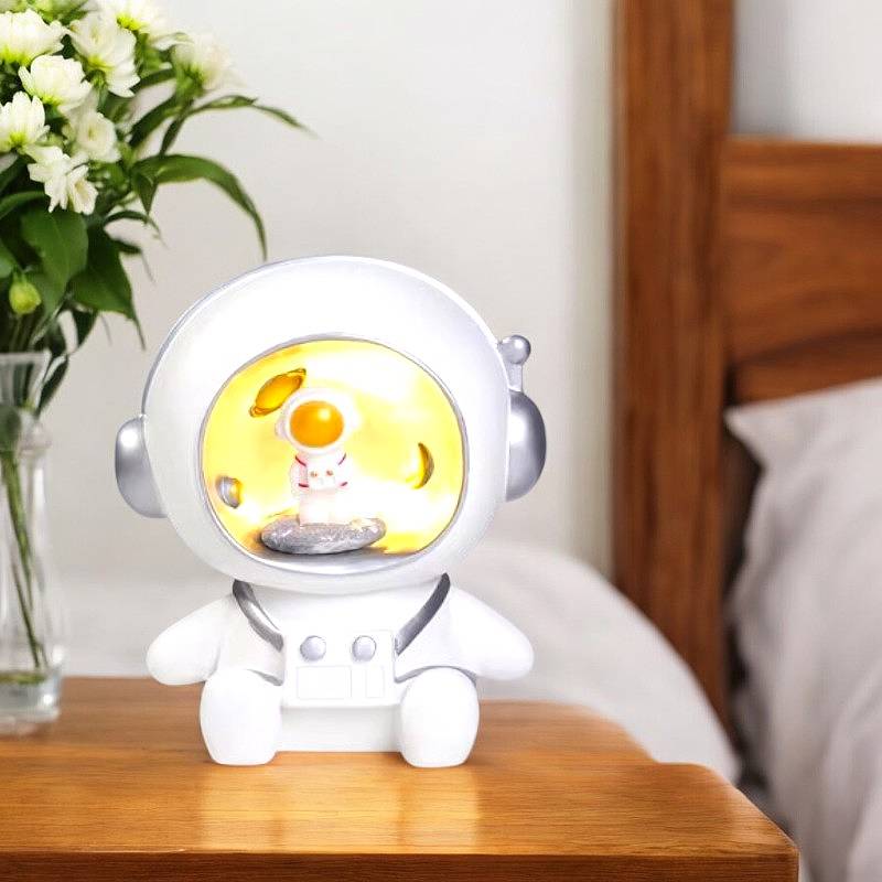 Lisslune | 2-in-1 Astronaut Piggy Bank & Night Lamp For Kids