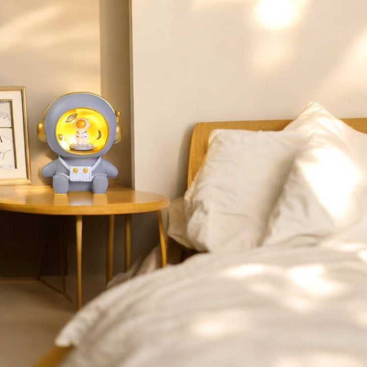 Lisslune | 2-in-1 Astronaut Piggy Bank & Night Lamp For Kids