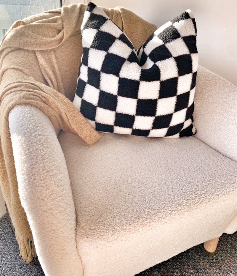 Lisslune | Plush Fleece Checkered Pillowcase