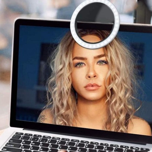 Lisslune | Portable Selfie Ring Light - GlowSnap