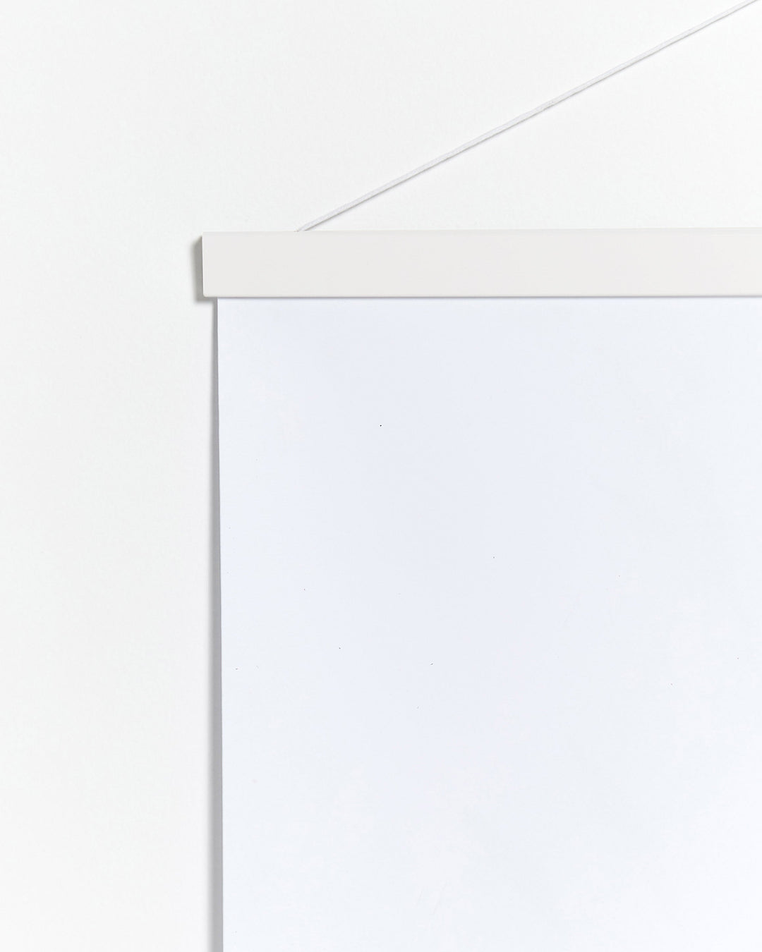 Lisslune | Magnetic white wooden poster hanger, 40 cm
