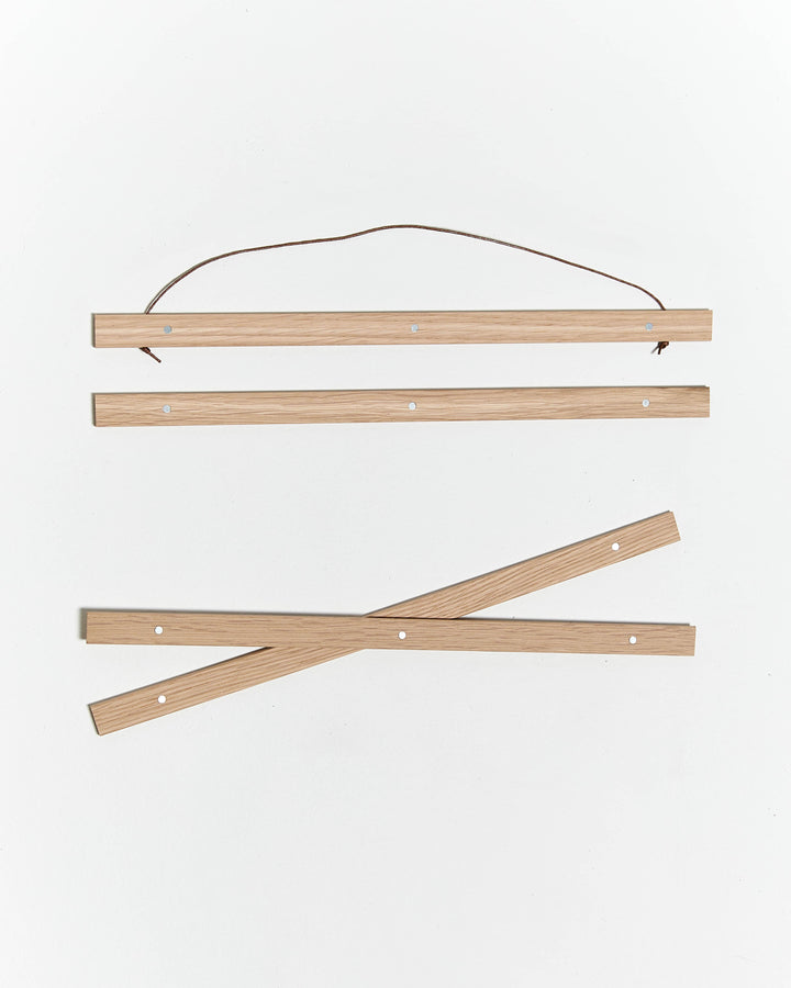 Lisslune | Magnetic oak hook for poster, 60 cm