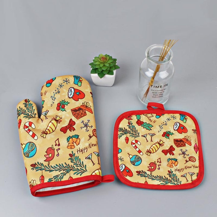 Lisslune | Heat Resistant Christmas Oven Mitts
