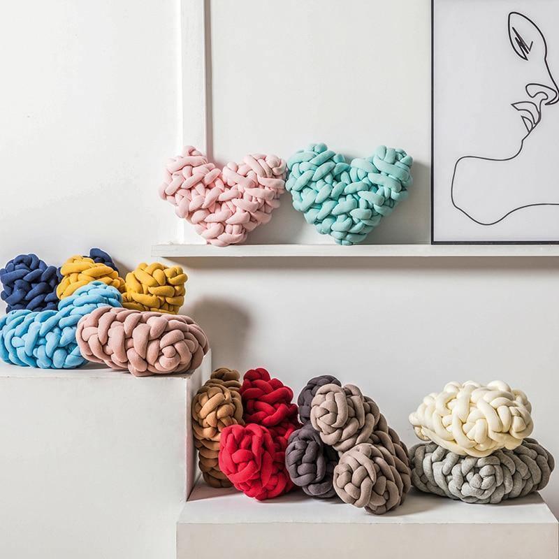 Lisslune | Valentine's Day Heart Chunky Knit Pillow