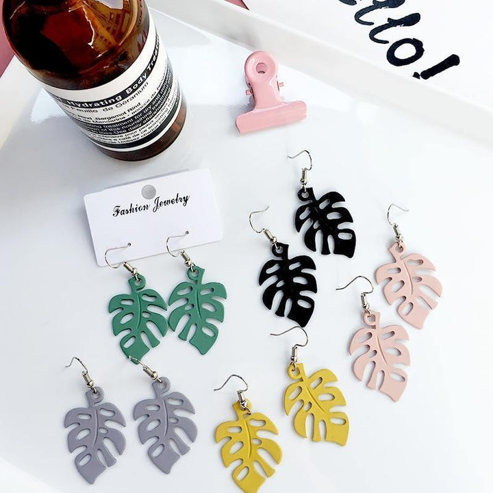 Lisslune | NatureChic Monstera Earrings | Dangle Style | Timeless Jewelry