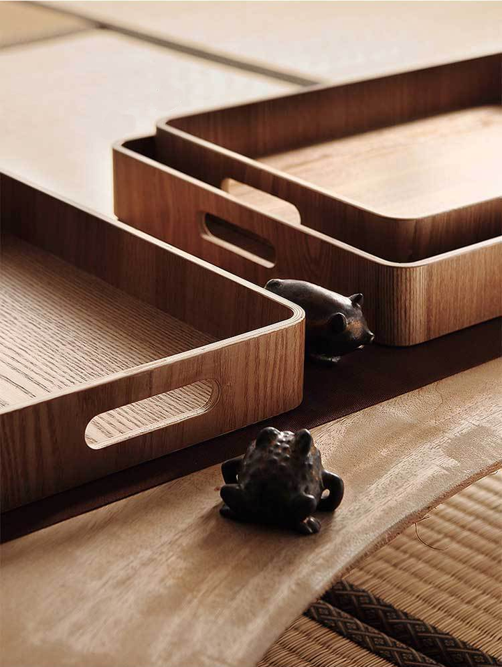 Lisslune | Slim, round serving trays made of wood