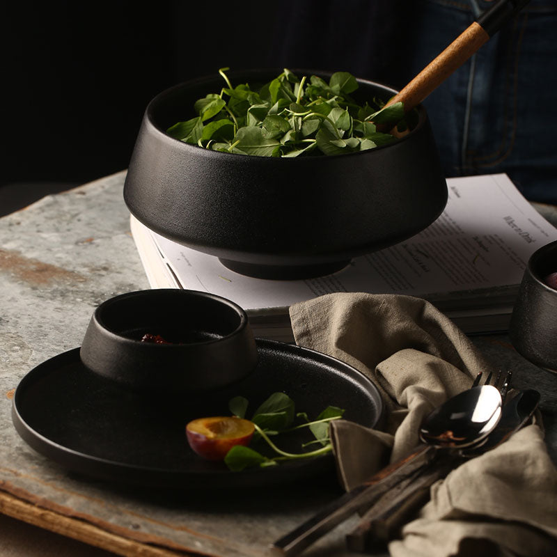 Lisslune | Elegant Matte Black Snack Bowl