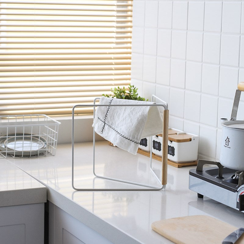 Lisslune | Modern kitchen towel holder