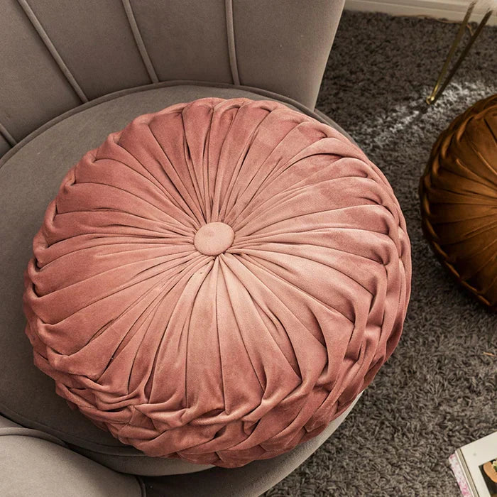 Lisslune | LuxePillow - Sophisticated round pillows for timeless style