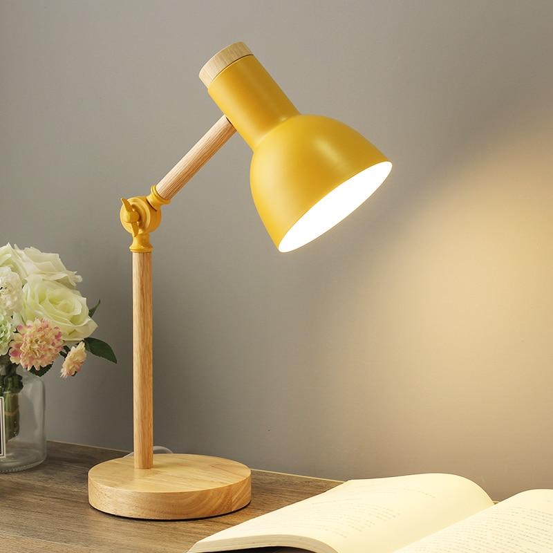 Lisslune | LuminoShade – Modern desk lamp made of wood in Scandinavian style