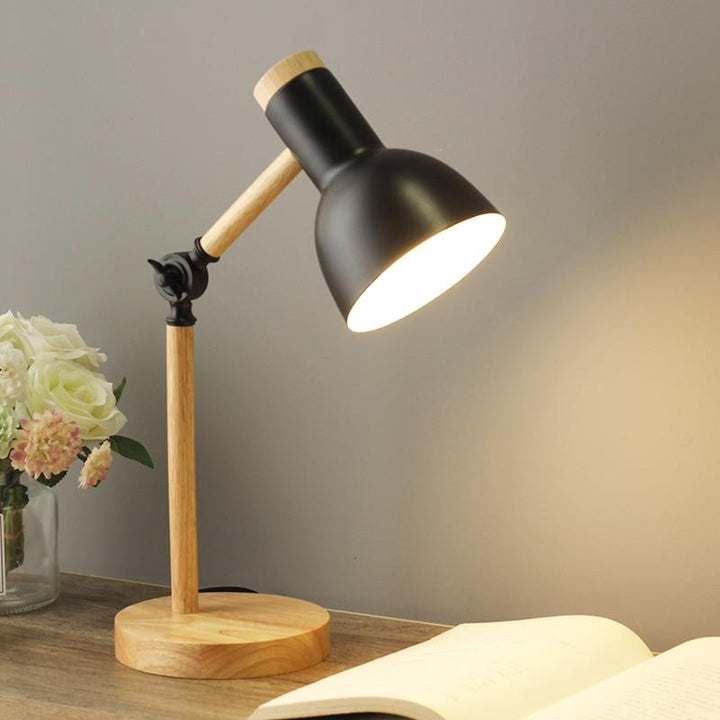 Lisslune | LuminoShade – Modern desk lamp made of wood in Scandinavian style