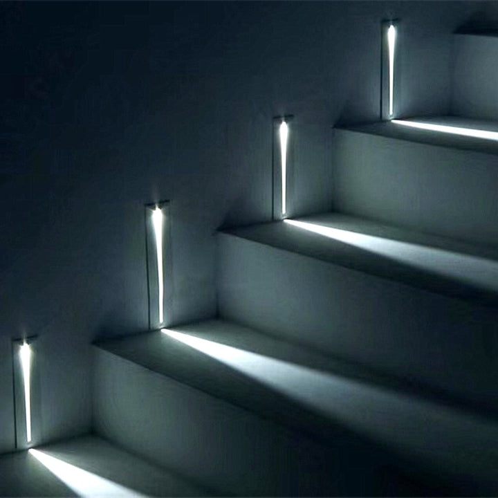 Lisslune | StepGlow LED staircase lamp – Elegant and safe indoor lighting