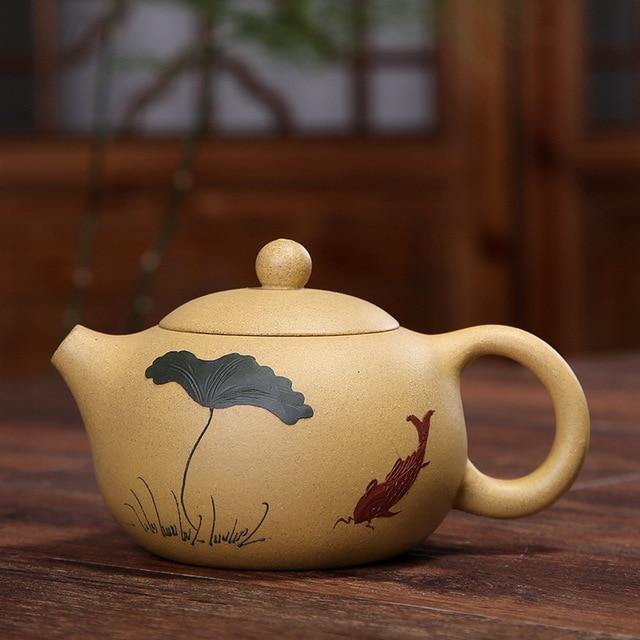 Lisslune | Vintage Artsy Teapot