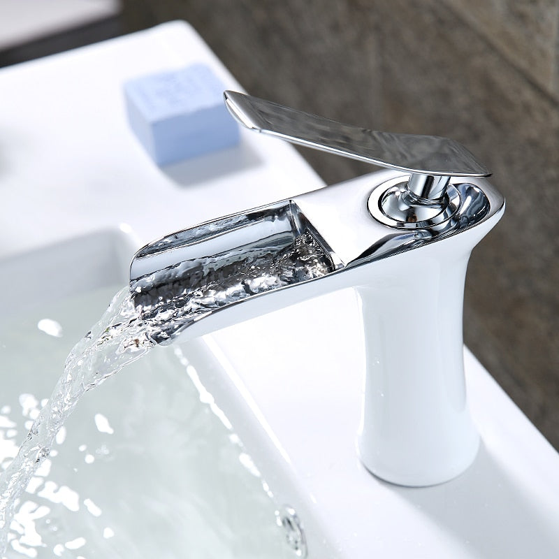 Lisslune | Modern Waterfall Bathroom Tap – Stylish Design & Elegant Water Flow