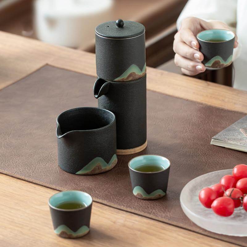 Lisslune | Portable Travel Ceramic Mountain Teapot With 3 Cups
