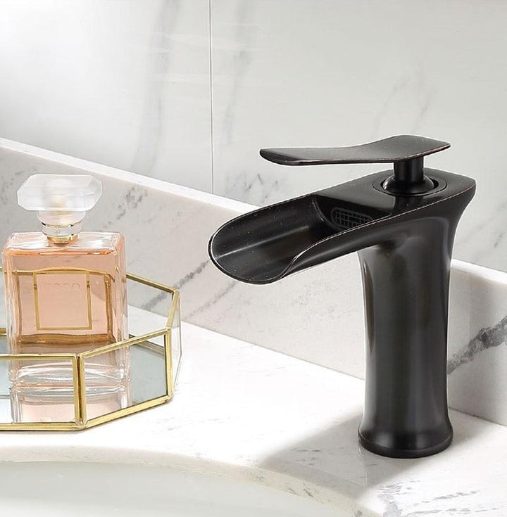 Lisslune | Modern Waterfall Bathroom Tap – Stylish Design & Elegant Water Flow