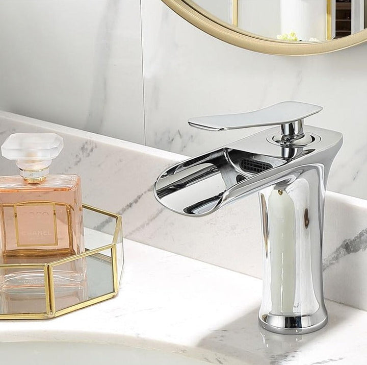 Lisslune | Modern Waterfall Bathroom Tap – Stylish Design & Elegant Water Flow