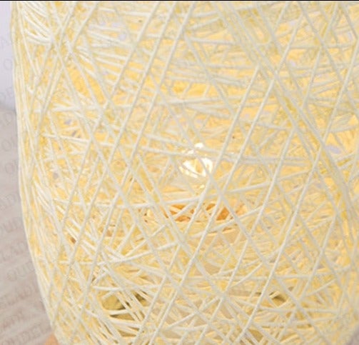 Lisslune | Table lamp made of rattan wood