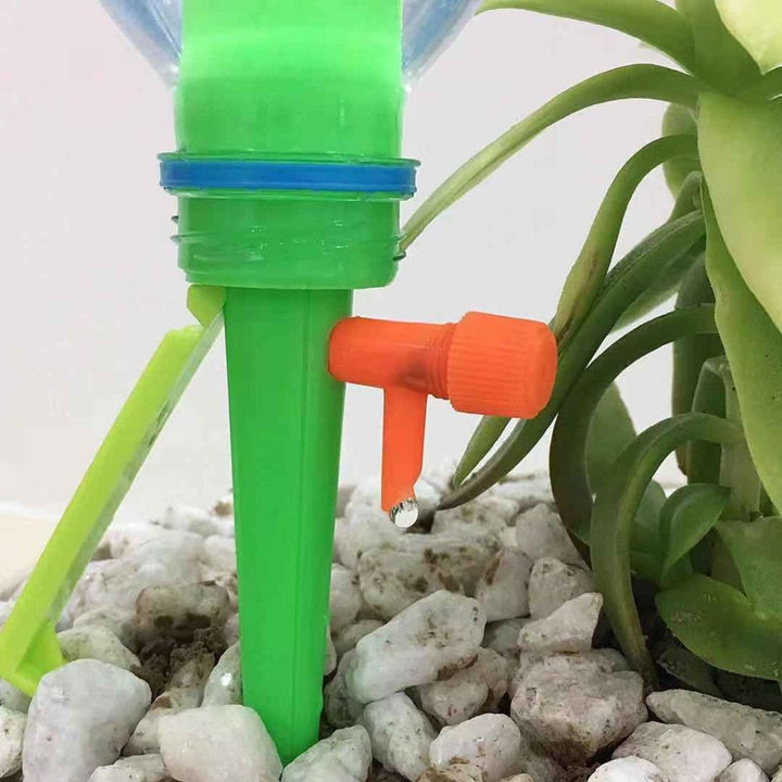 Lisslune | Automatic watering spike for plants – With bottle adapter