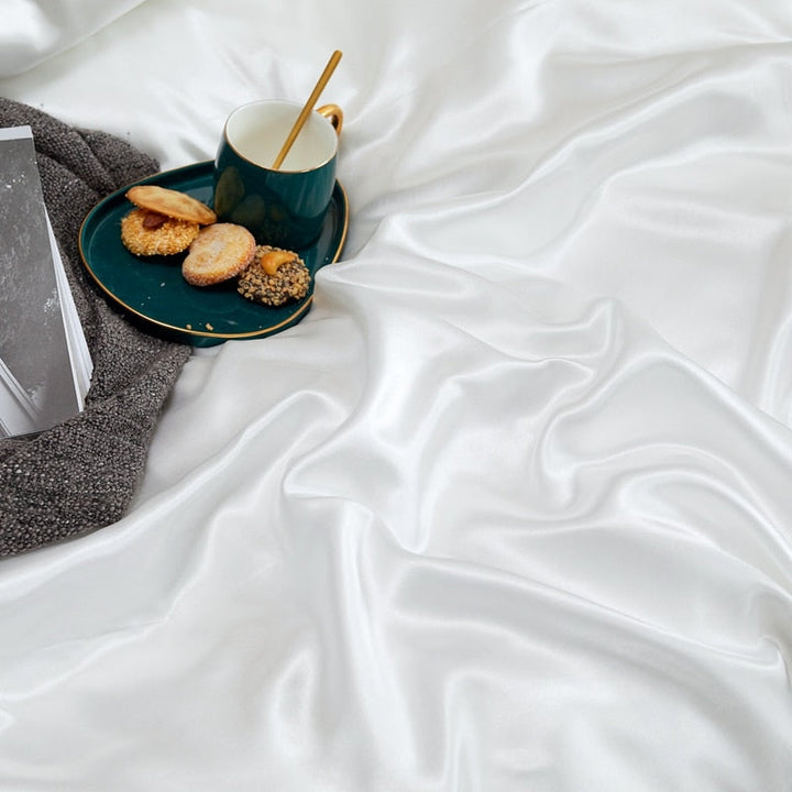 Lisslune | Satin Bedding Set - White