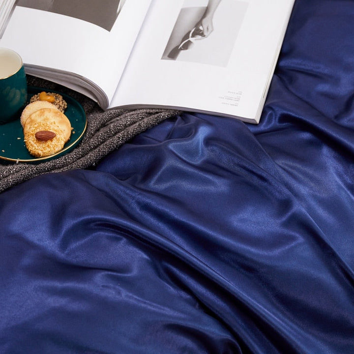 Lisslune | Satin Bed Linen Set - Navy