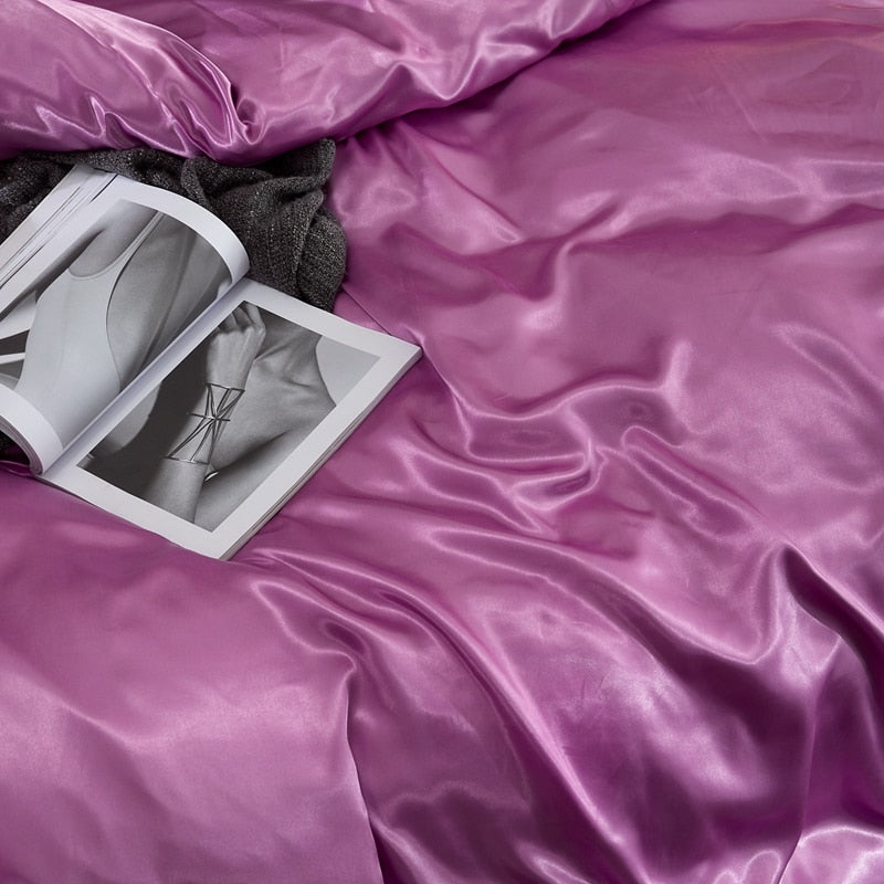 Lisslune | Satin Bedding Set - Dark Pink