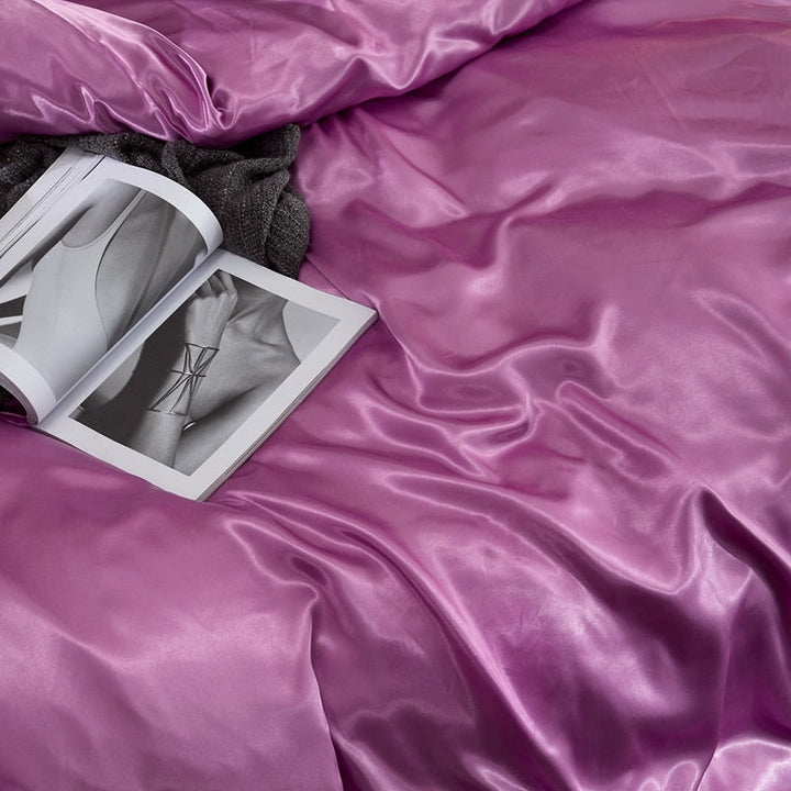 Lisslune | Satin Bedding Set - Dark Pink