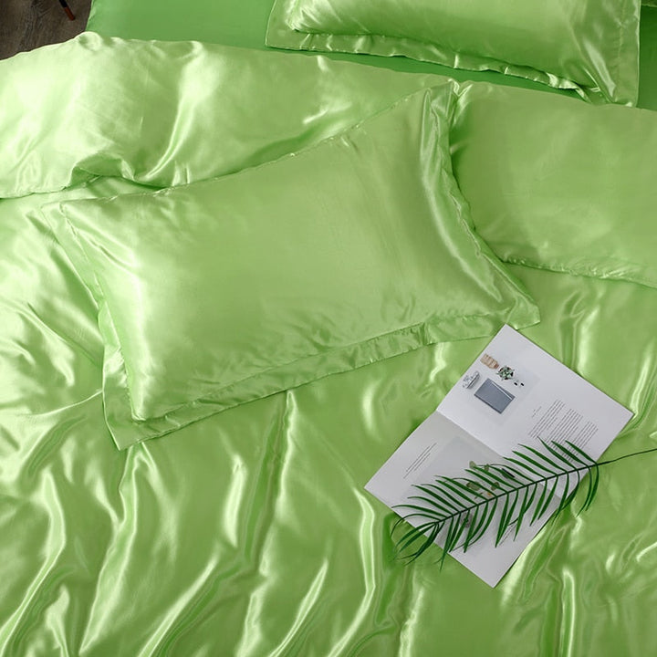 Lisslune | Satin Bedding Set - Lime Green