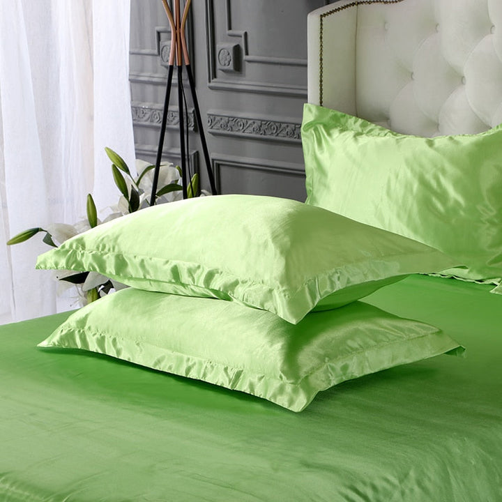 Lisslune | Satin Bedding Set - Lime Green