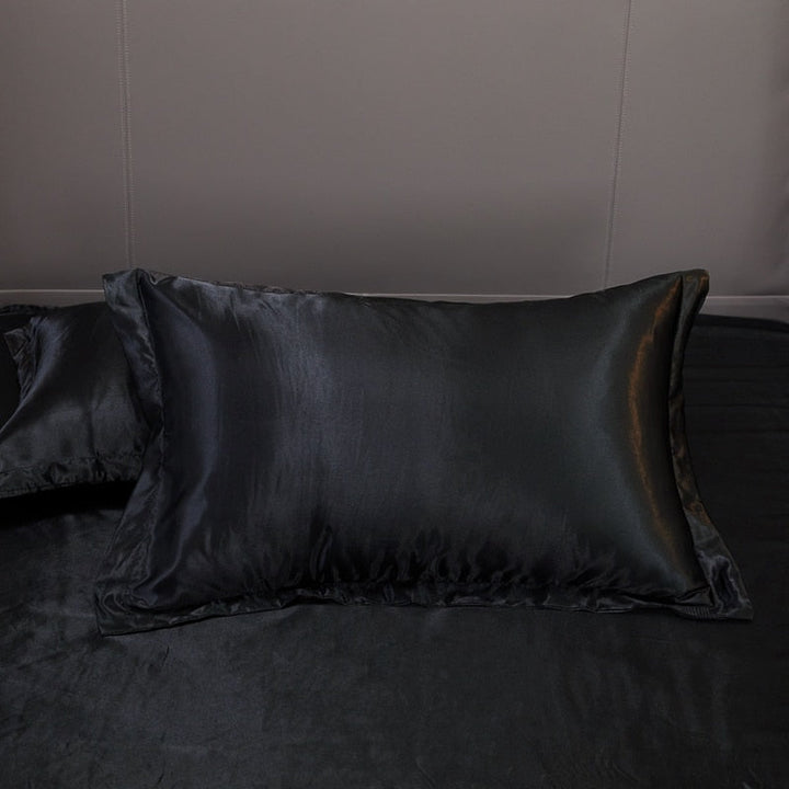 Lisslune | Satin Bed Linen Set - Black