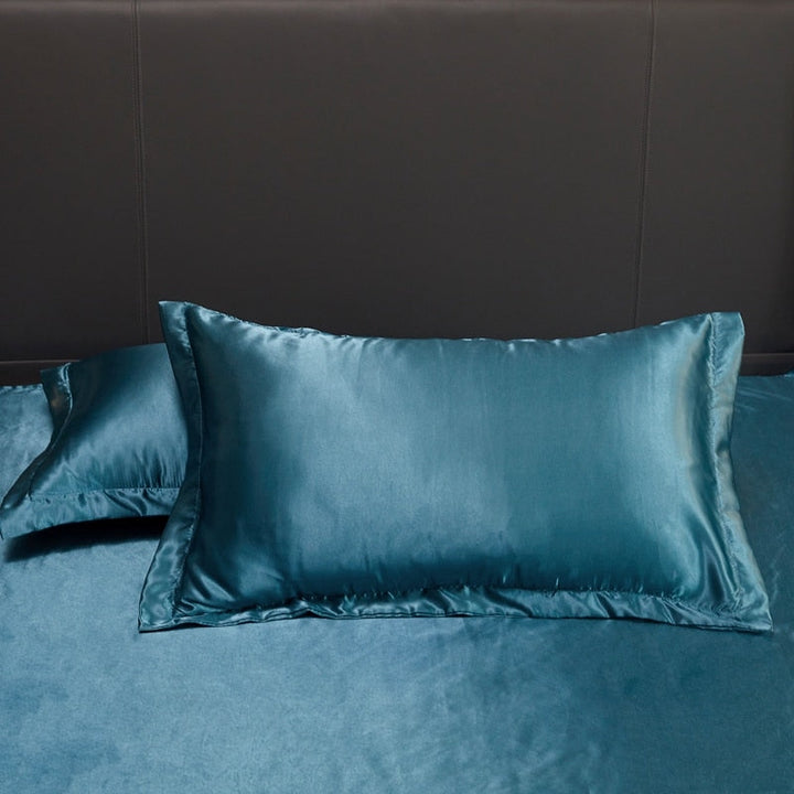 Lisslune | Satin Bedding Set - Opal Blue