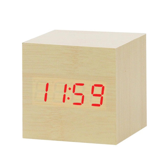 Lisslune | Minimalistic Digital LED Alarm Clock with Voice Control – Sleek Design and Clear Display for Effortless Mornings