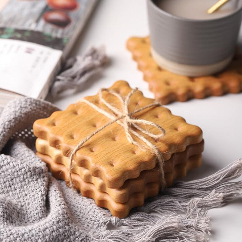 Lisslune | Biscuit Shape Wooden Coaster Placemat