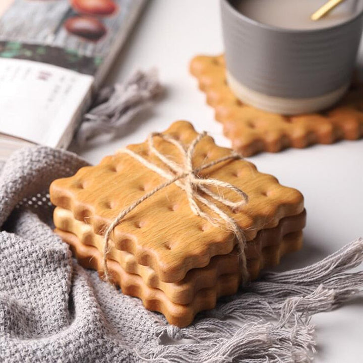 Lisslune | Biscuit Shape Wooden Coaster Placemat