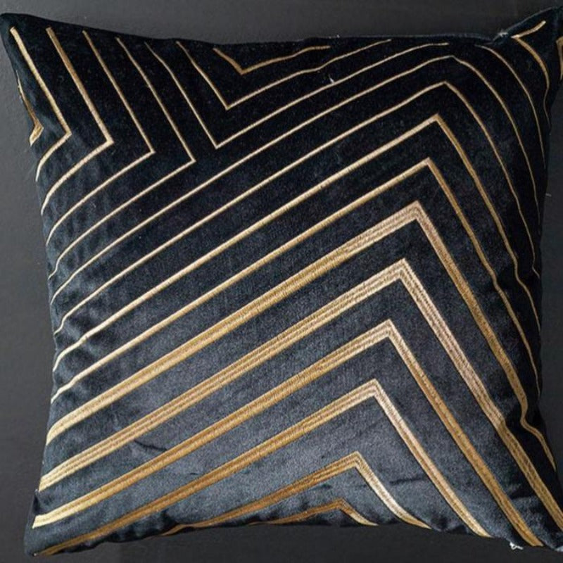 Lisslune | The gilded luxury velvet cushion cover