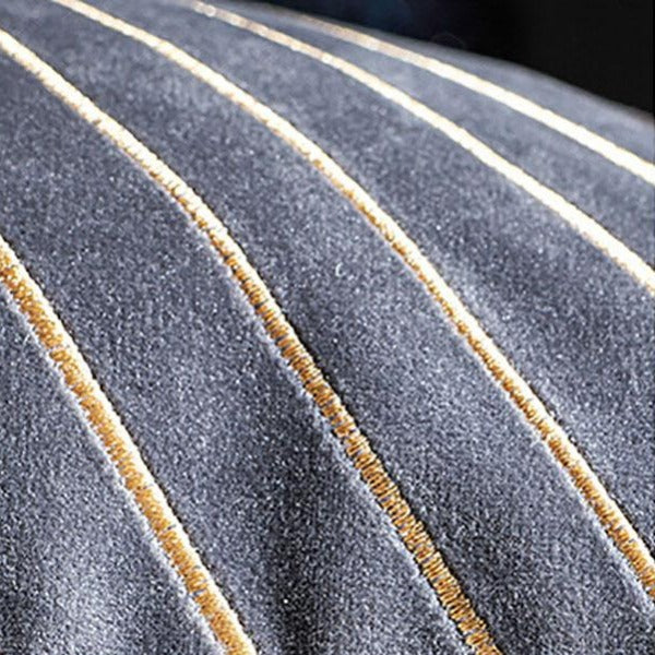 Lisslune | The gilded luxury velvet cushion cover