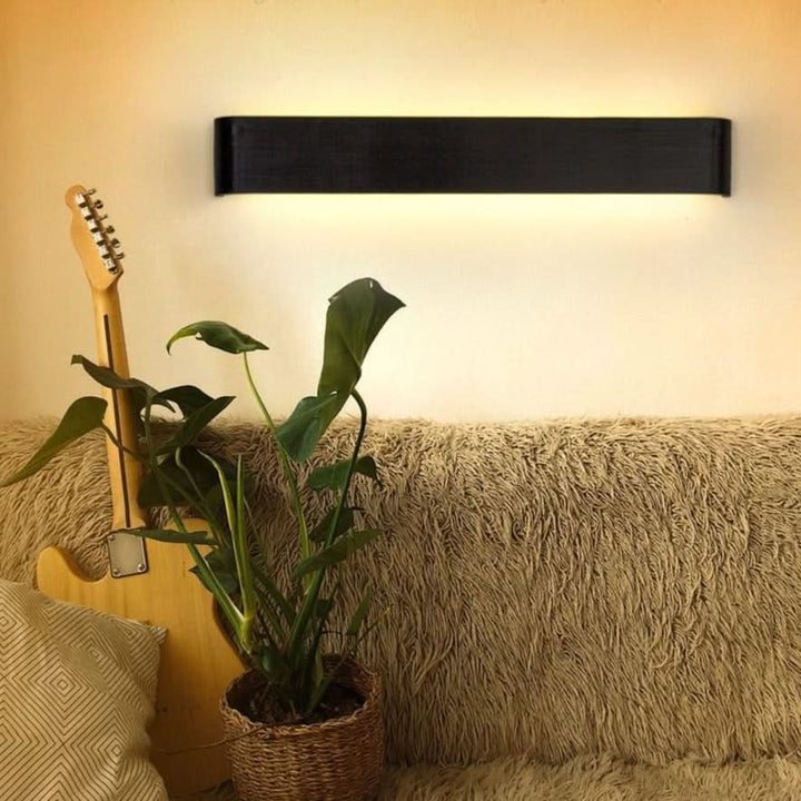Lisslune | Contemporary LED Wall Lamp – Sleek Black Aluminum Light