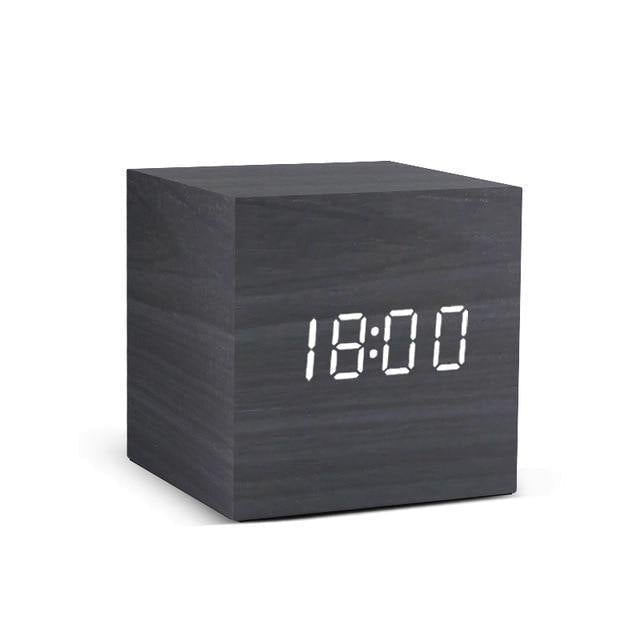 Lisslune | LED Alarm Clock in Wooden Cube Form