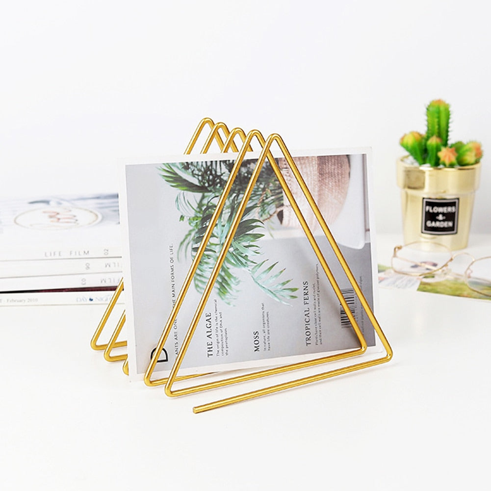 Lisslune | Nordic Triangle Iron Magazine Holder