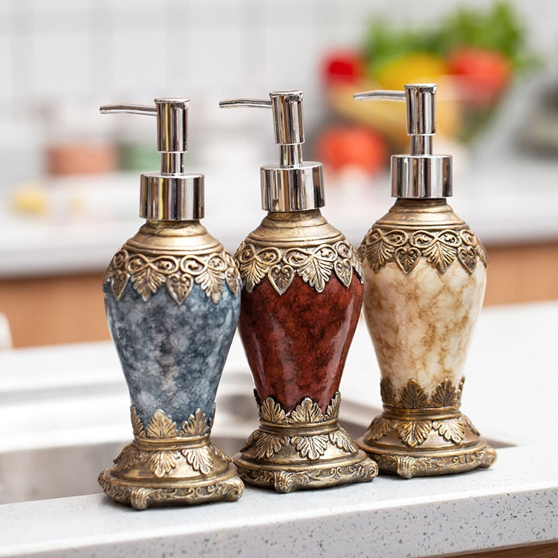 Lisslune | RegalPour - Vintage-inspired soap and lotion dispenser