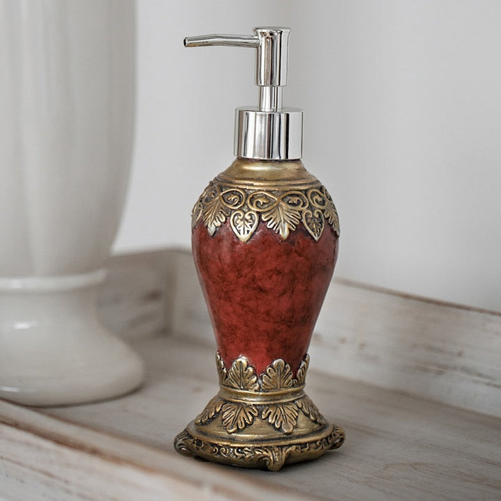 Lisslune | CrystalMist - Elegant Retro Soap Dispenser for a Stylish Bathroom