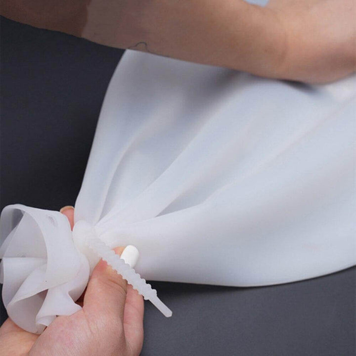 Lisslune | Silicone Dough Flour Mixer Bag
