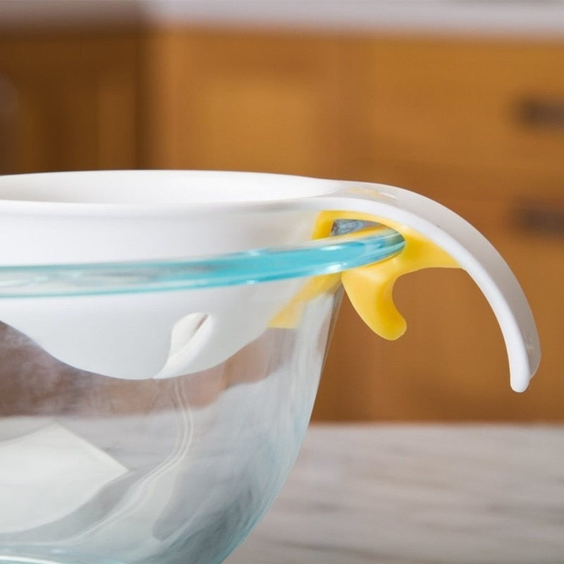 Lisslune | Easy Clip Single Egg Yolk Separator