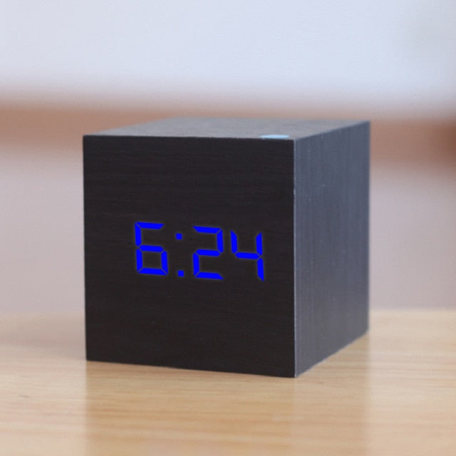 Lisslune | Digital square LED clock