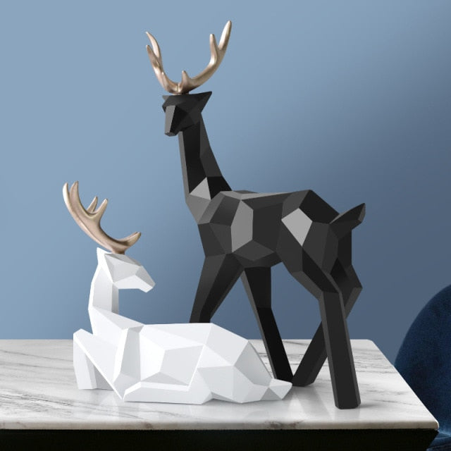 Lisslune | Geometric Reindeer Sculptures