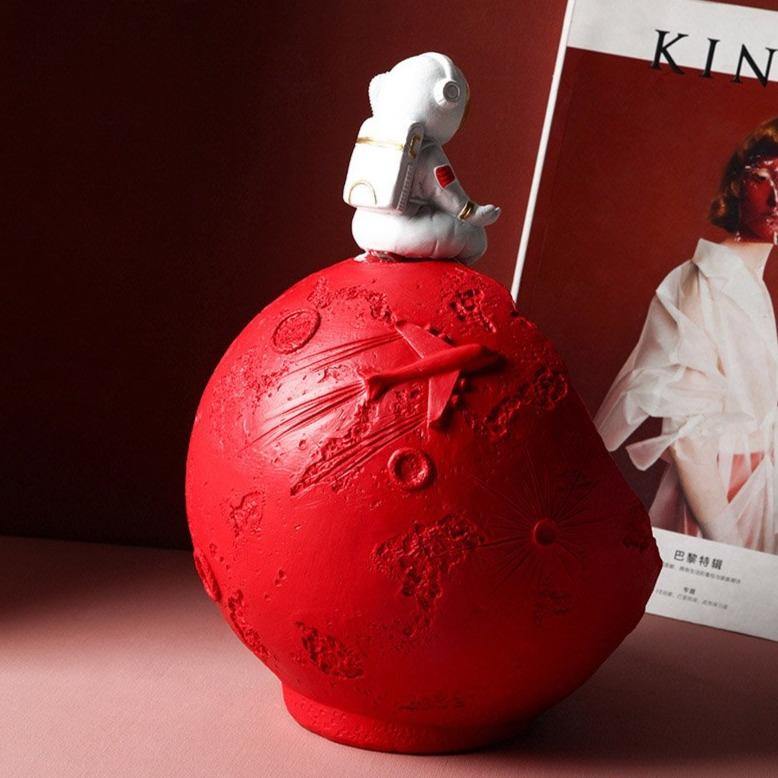Lisslune | Astronaut Figurine Storage Box