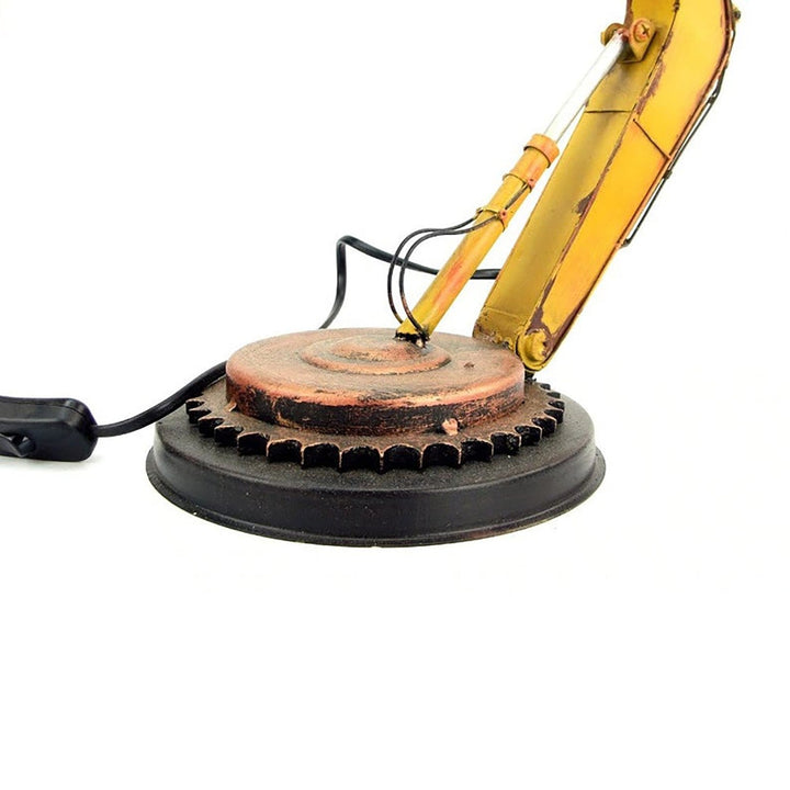 Lisslune | Unique Digger Table Lamp