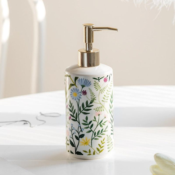 Lisslune | Soap dispenser made of ceramic with floral design