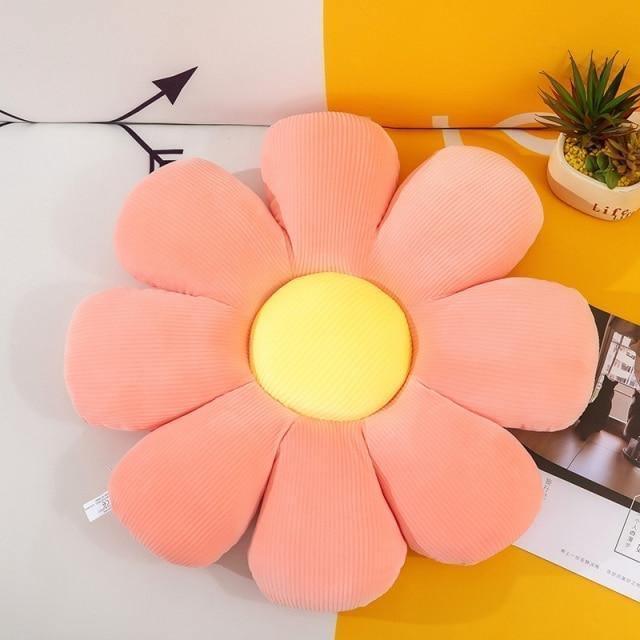 Lisslune | FloraNest | Elegant flower-inspired cushion