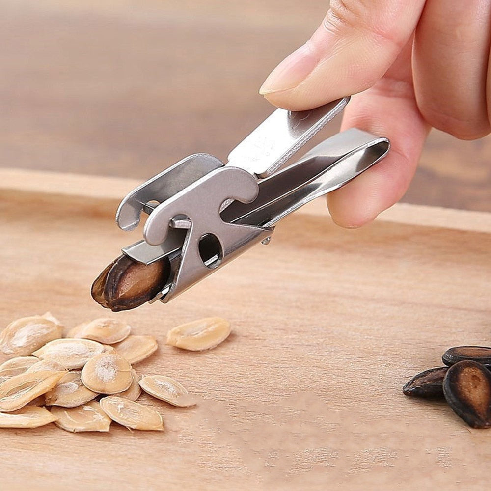 Lisslune | Creative Mini Nuts Opener Tool
